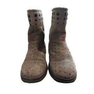 UGG Women Gray Boots Black Heart Rock and Roll 1006219 I Love UGG Size 6